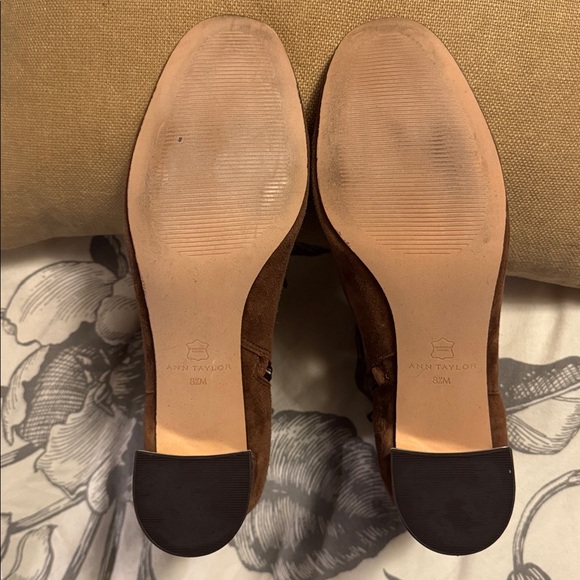 Ann Taylor Suede Eden Tortoiseshell Heel Boot 443949 - Picture 7 of 8